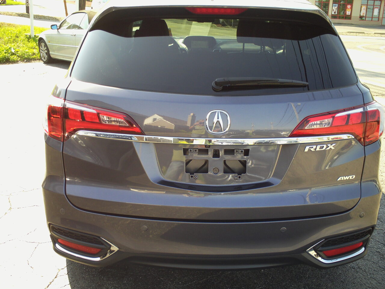 Complete Auto Service Leon’s International Car Service