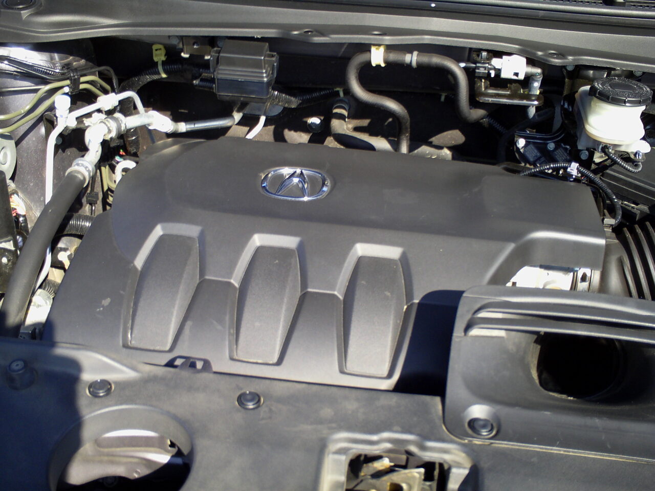 Complete Auto Service Leon’s International Car Service