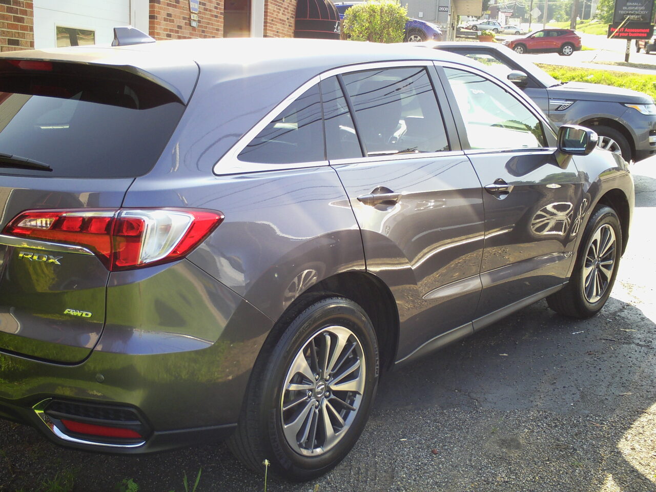 Complete Auto Service Leon’s International Car Service